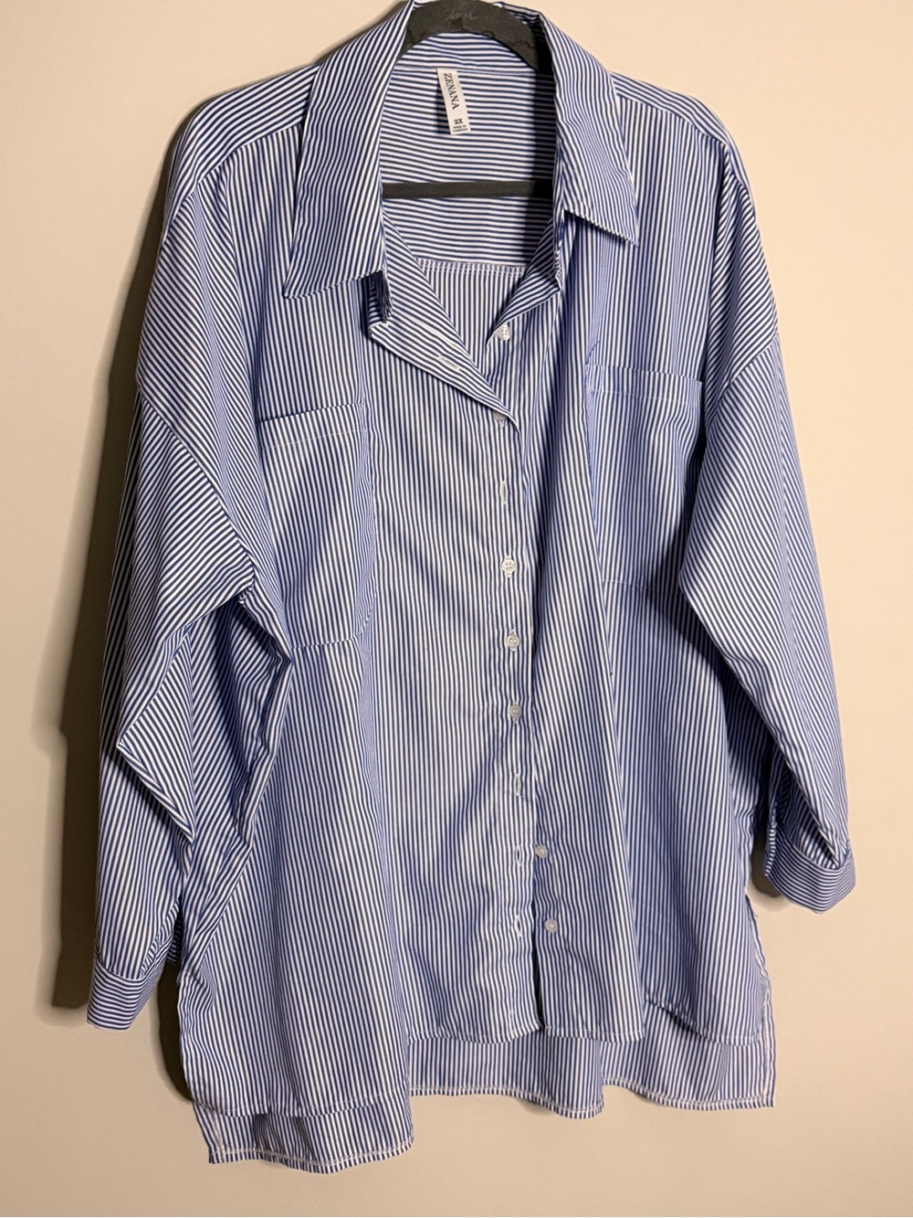 Zenana Outfitters Blue & White Narrow Pinstripe Button-Down Shirt